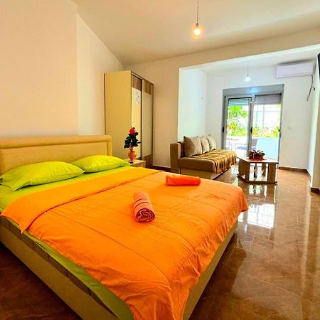 Mala Plaza Apartments ウルツィニ エクステリア 写真