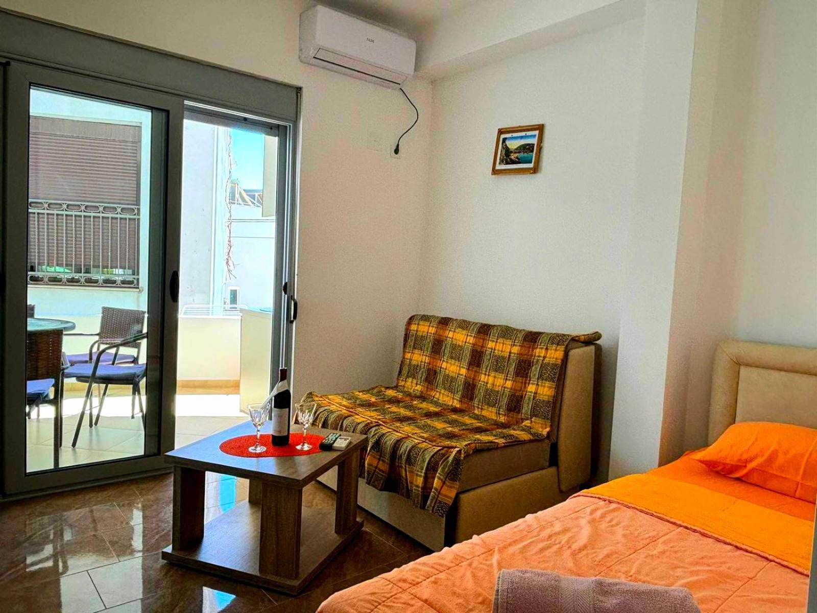 Mala Plaza Apartments ウルツィニ エクステリア 写真