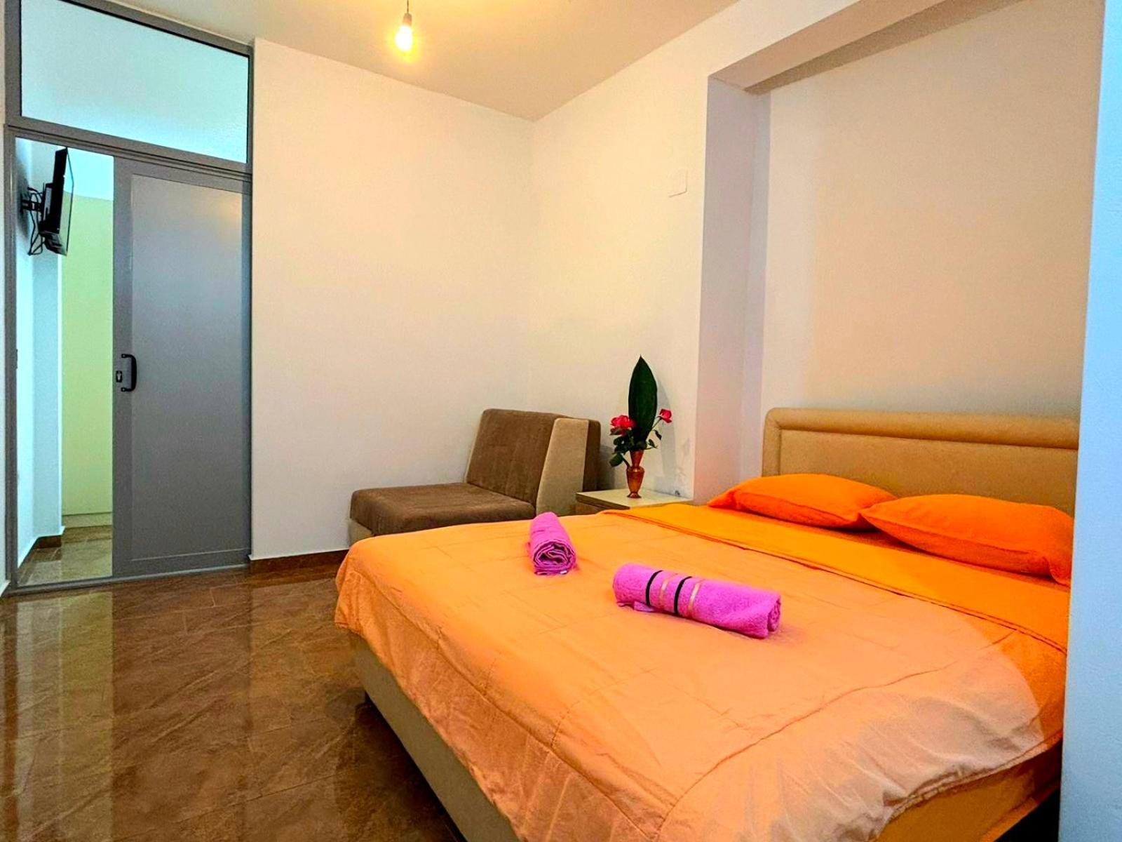 Mala Plaza Apartments ウルツィニ エクステリア 写真