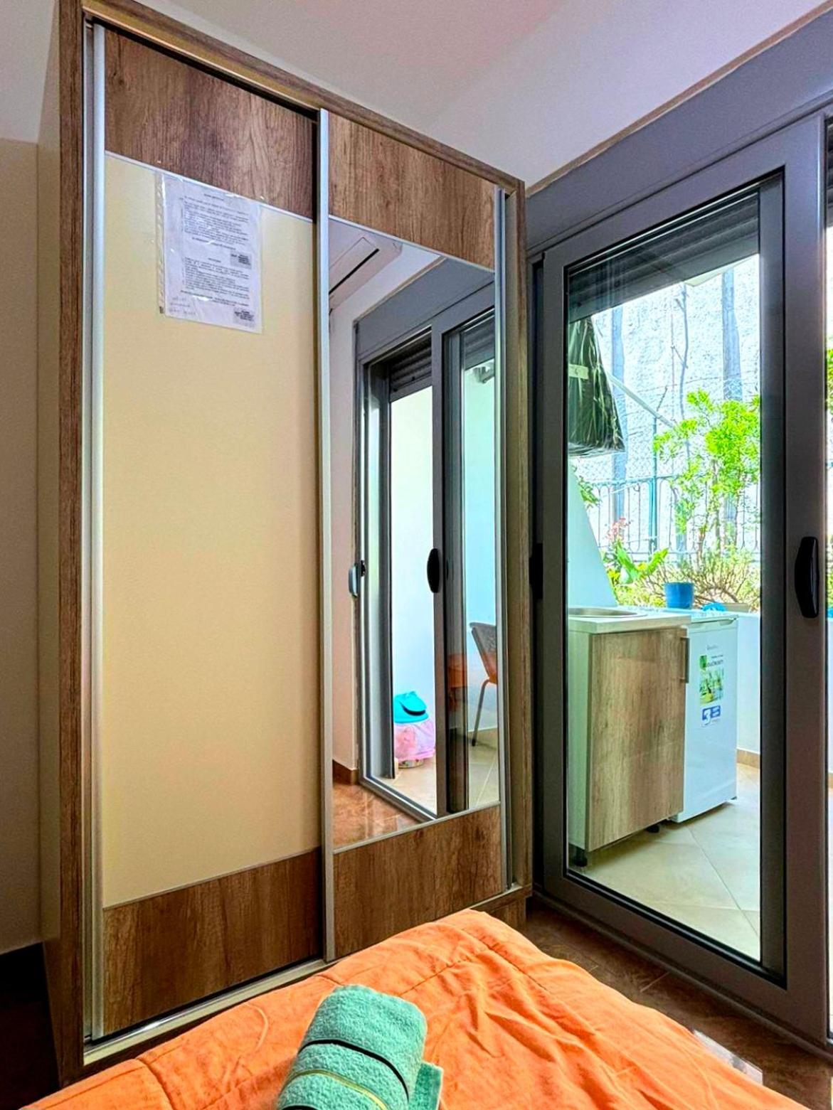 Mala Plaza Apartments ウルツィニ エクステリア 写真
