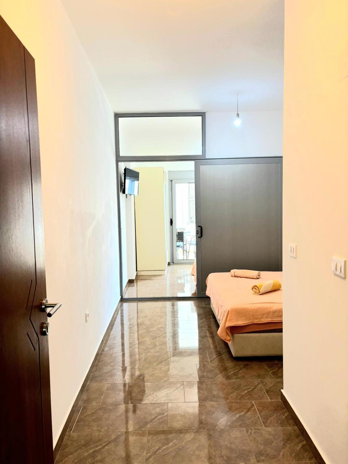 Mala Plaza Apartments ウルツィニ エクステリア 写真